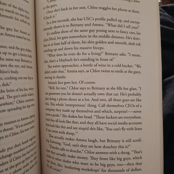 Reckless Girls Novel by Rachel Hawkins - Picture 4 of 4